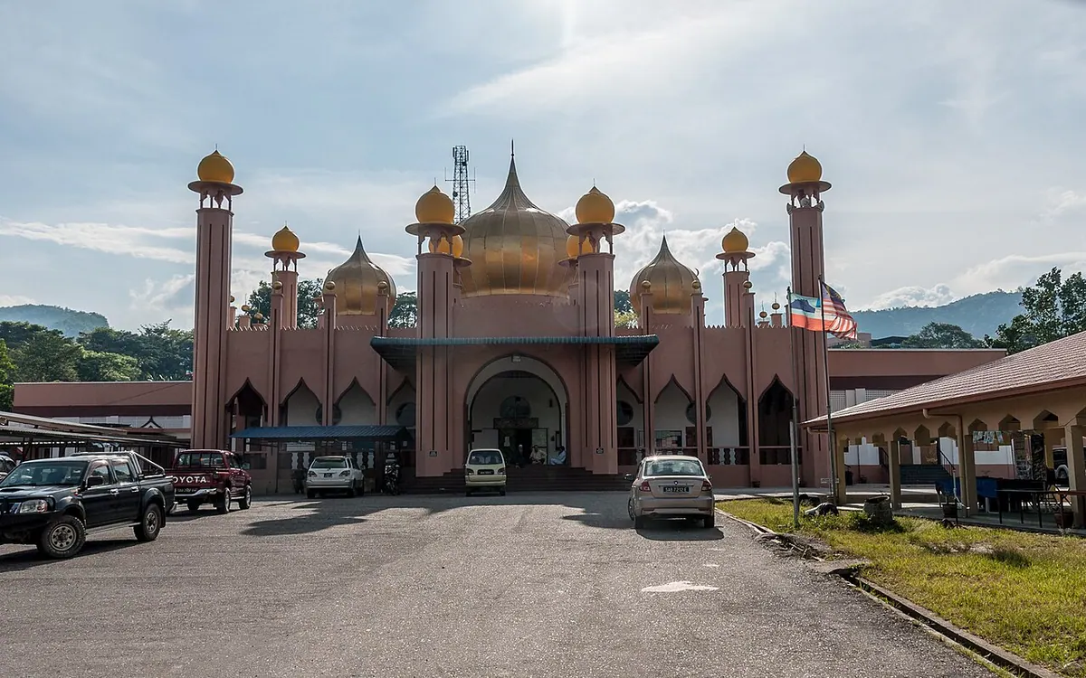 Ranau town and surrounding Sabah highlands